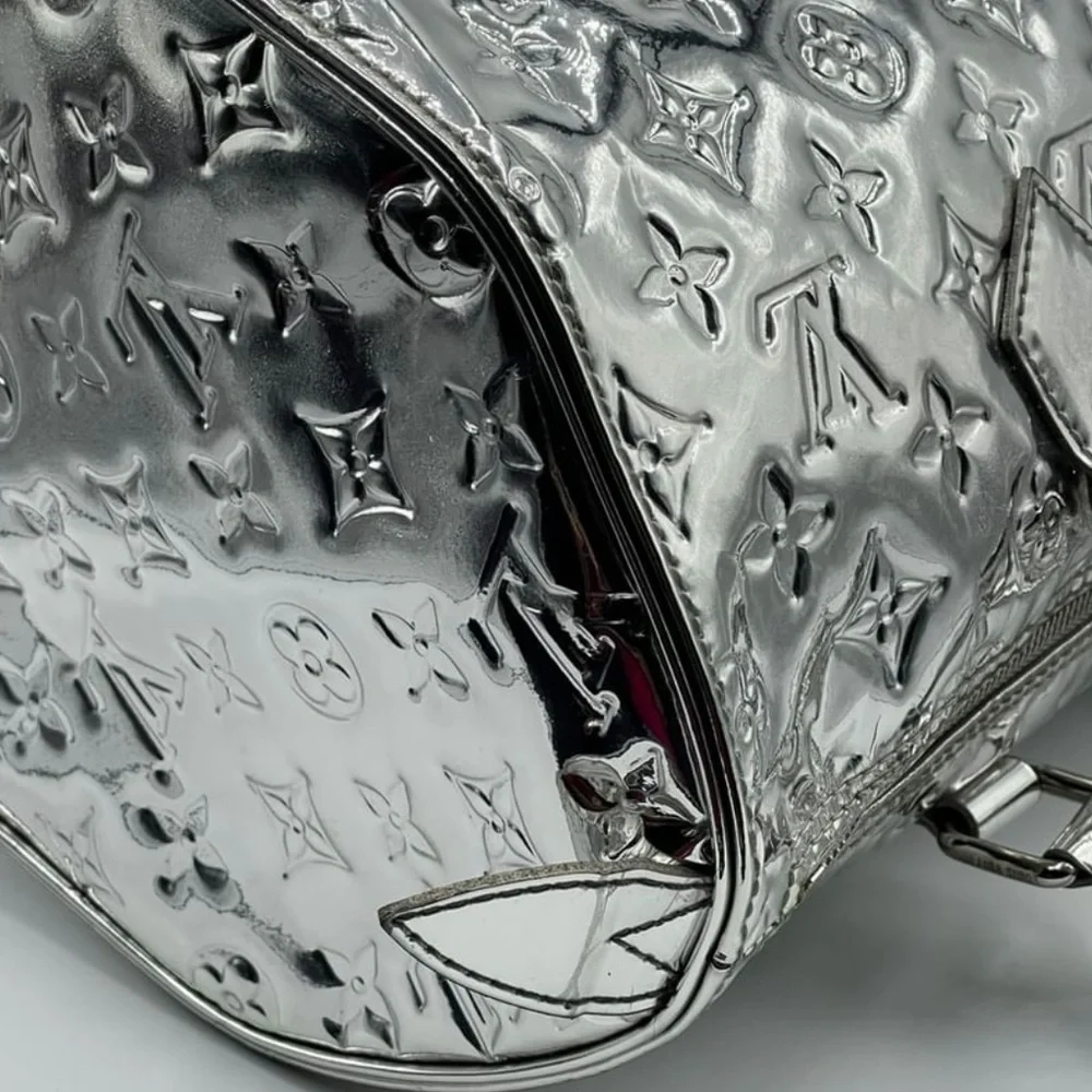 Louis Vuitton Limited Edition Silver Monogram Miroir Speedy 35 - Picture 3 of 16